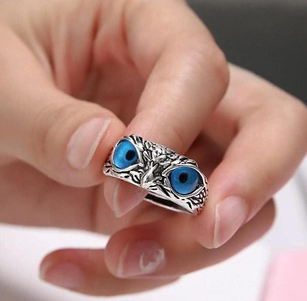 Attractive Silver Plated Owl Ring (Blue)