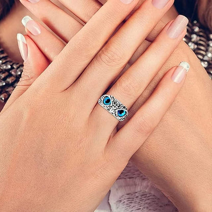 Attractive Silver Plated Owl Ring (Blue)